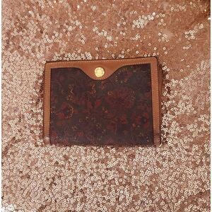 Escada wallet 